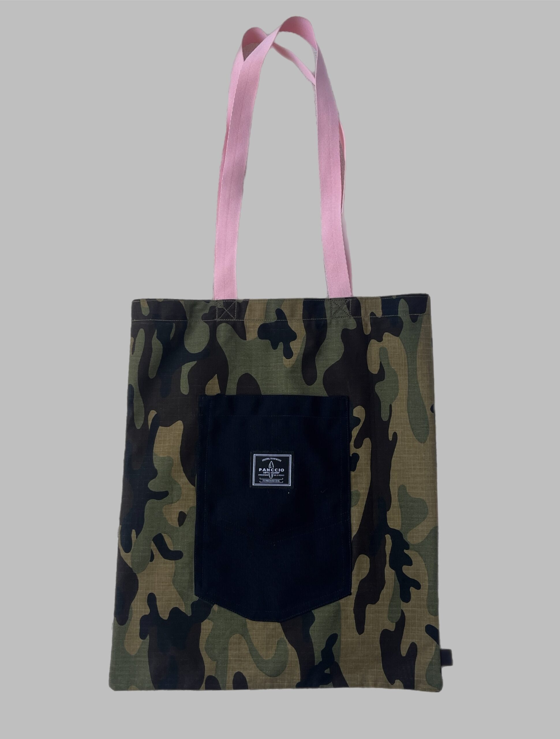 Womens Camo Pocket Tote Bag