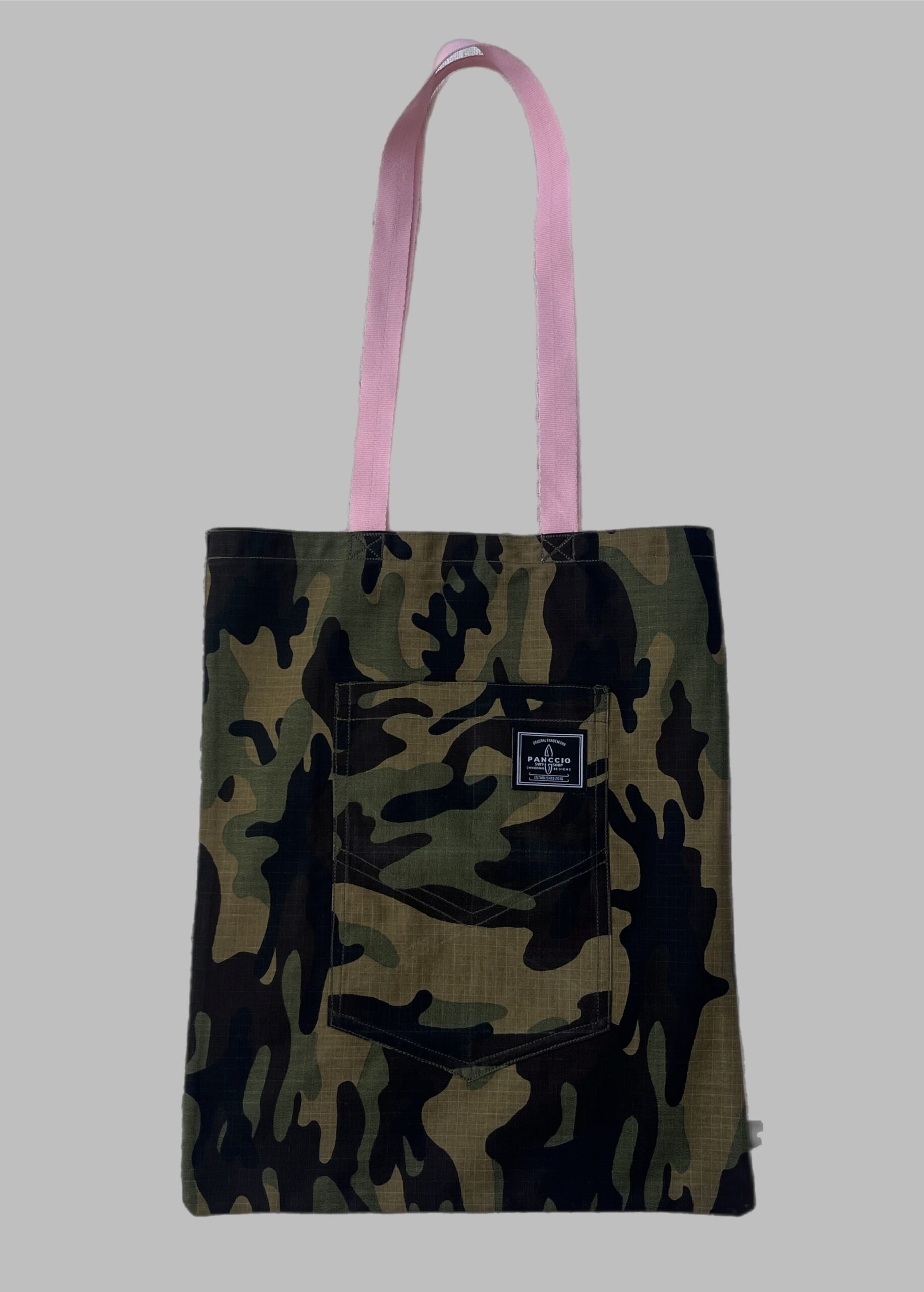 Womens Camo Pocket Tote Bag
