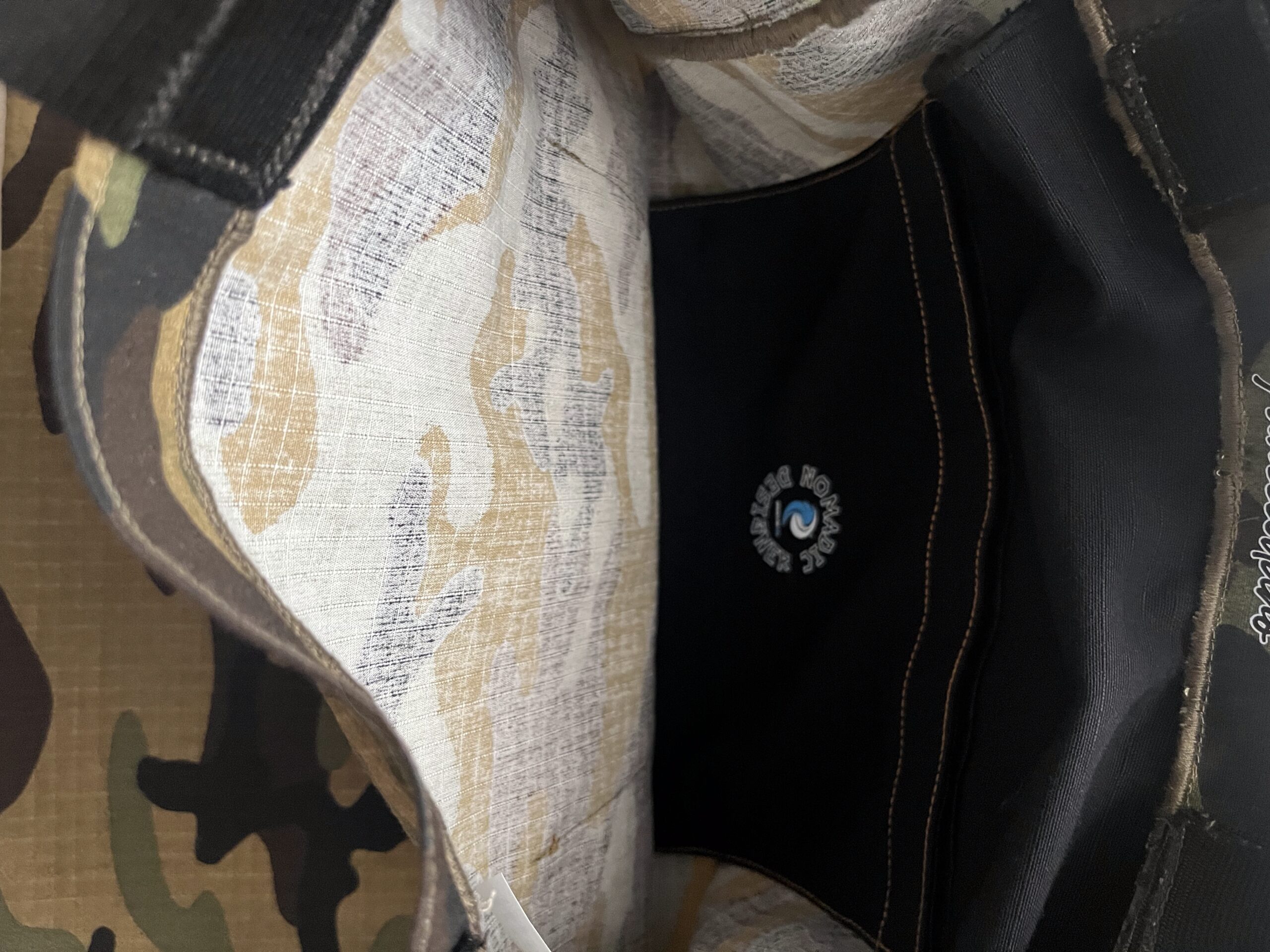 Womens Camo Pocket Tote Bag - Image 4