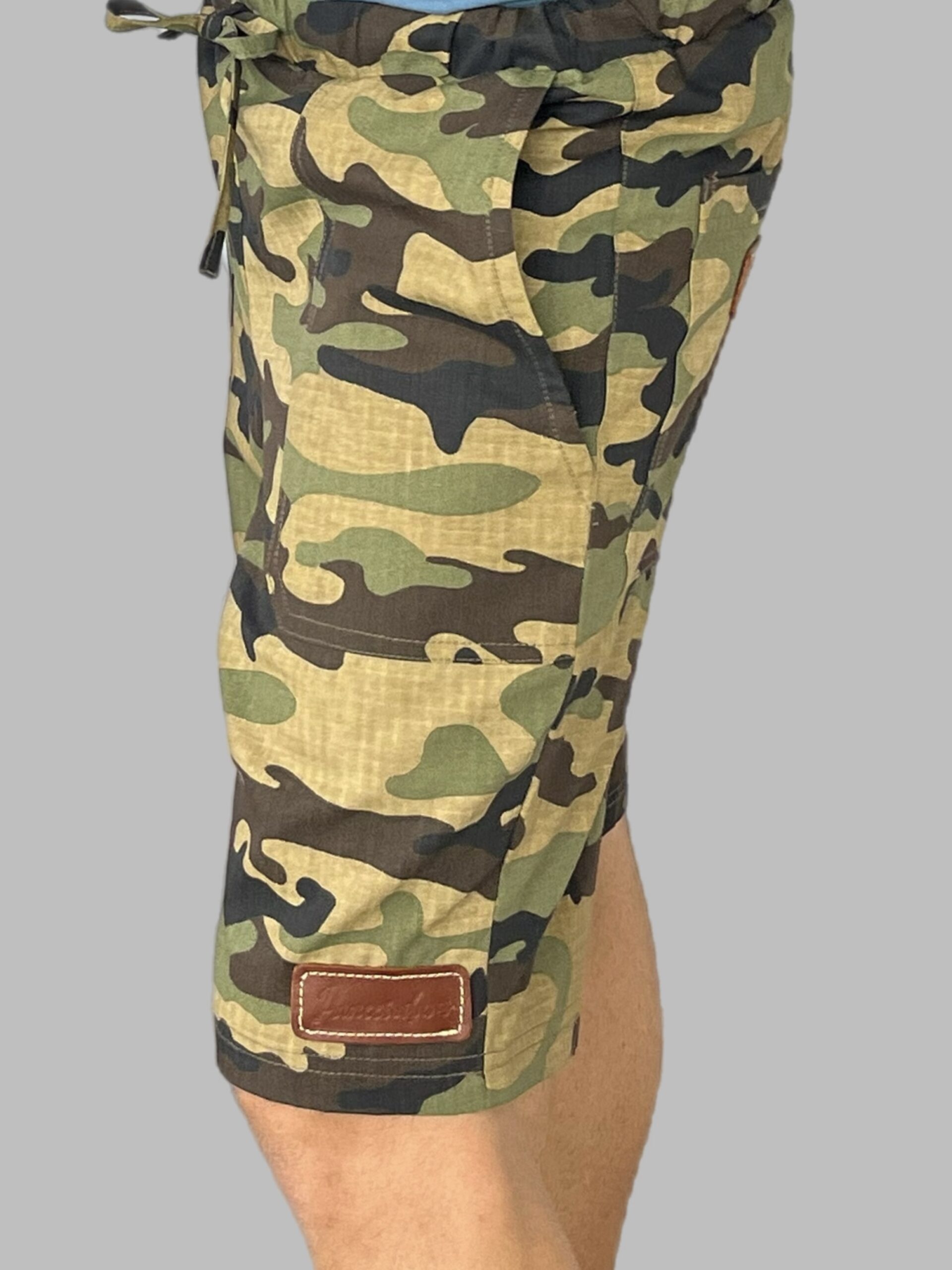 Men's Camo Military Leather Col Shorts - Image 3